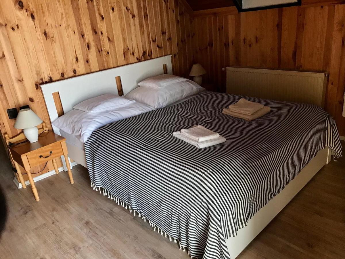 Mathias Haz Bed & Breakfast Magyarhertelend Exterior photo